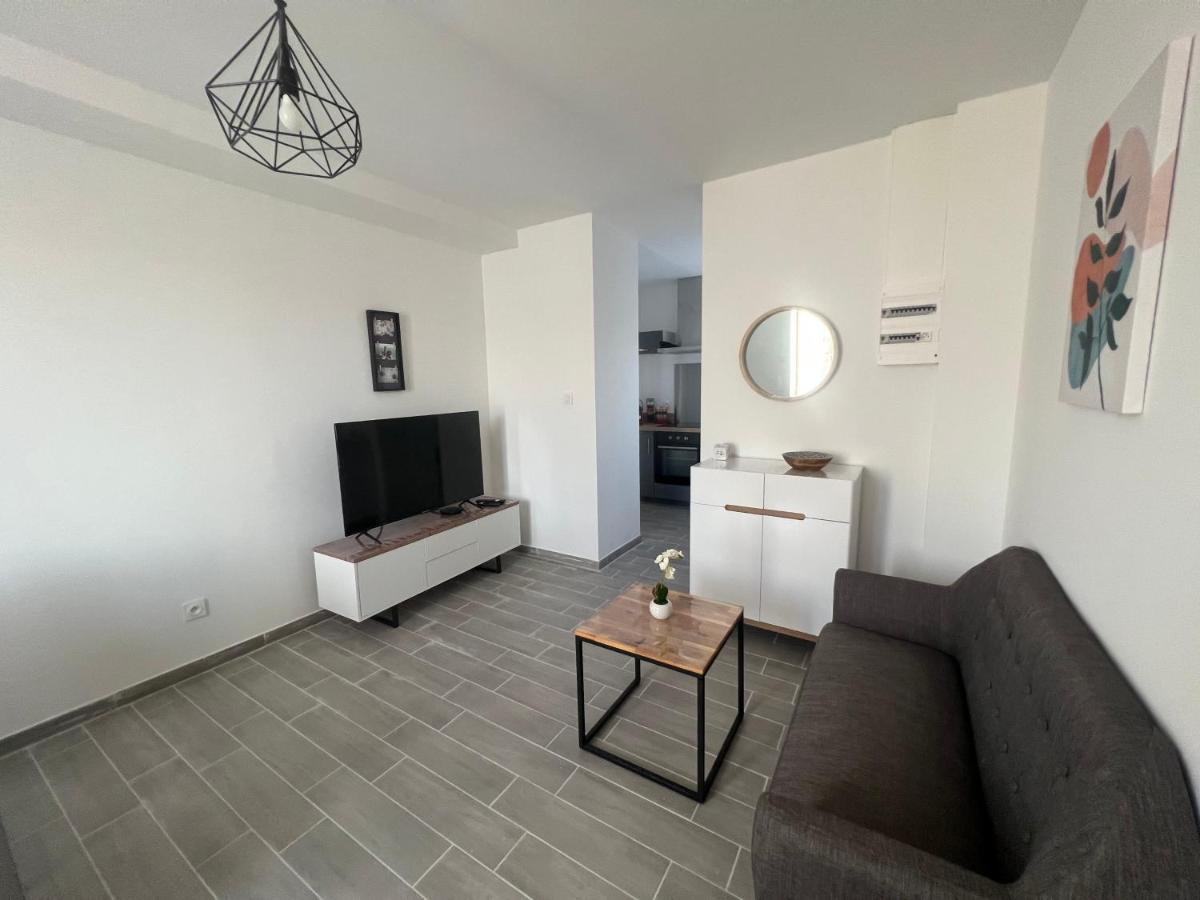180B - Duplex T2 Tout Confort - Wifi Netflix Le Gond-Pontouvre المظهر الخارجي الصورة
